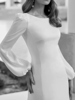 Robe de mariée simple sirène bijou cou manches longues robes de mariée personnalisation gratuite