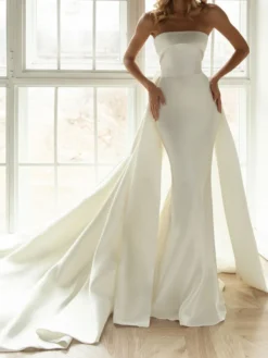 Robe de mariée sirène robe de mariage en satin bustier noeud sur dos à traîne