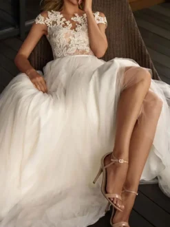 Robe de mariée trapèze blanche en tulle col rond en dentelle transparent jupe plissée à traîne Robe de mariage