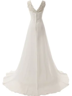 Robe de mariée trapèze col V boutonné sur dos à traîne