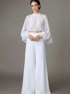 Robe de mariée trois pièces en dentelle col rond manches longues longueur au sol
