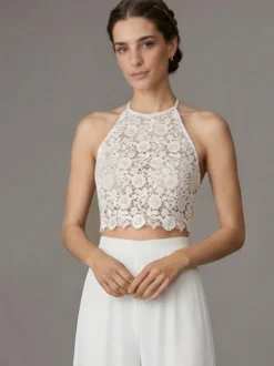 Robe de mariée trois pièces en dentelle col rond manches longues longueur au sol