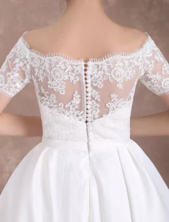 Robe de Mariée Vintage Courte Robe de mariée A-ligne Tissu de satin en dentelle avec soutien-gorge et doublure manches courtes