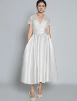 Robe de mariée vintage robe de mariée civile courte col V manche courte haut en dentelle jupe en satin