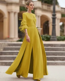 Robe de mère conçue avec décolleté et manches 3/4 combinaison perlée robes d'invitées de mariage