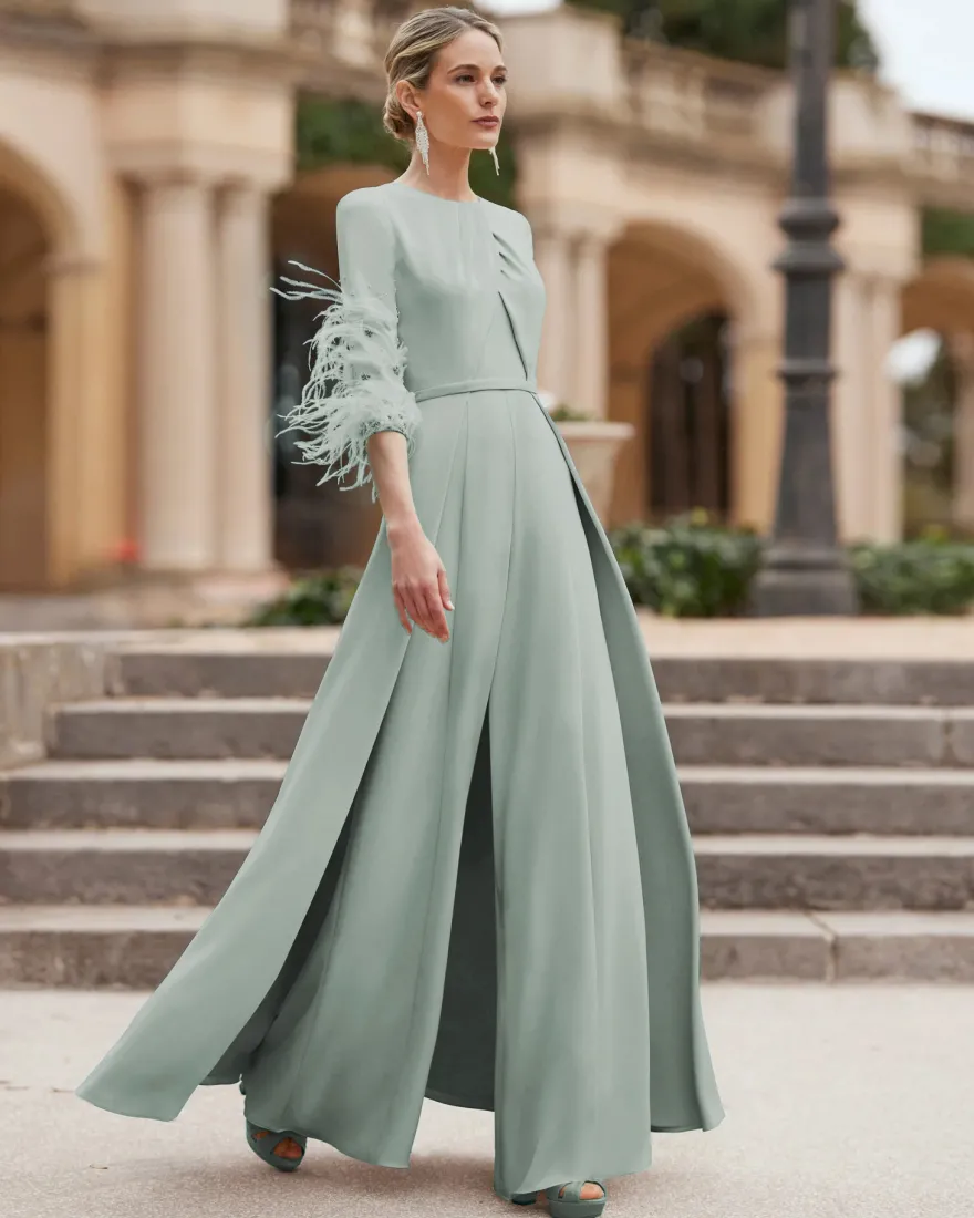Robe de mère conçue avec décolleté et manches 3/4 combinaison perlée robes d'invitées de mariage