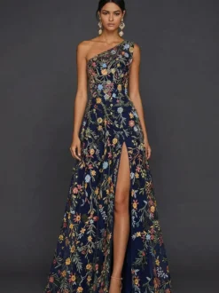 Robe de mère de la mariée décolleté travaillé sans manches coupe trapèze fente sur le devant robe d'invitée de mariage