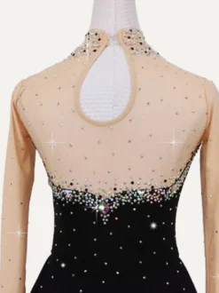 Robe de patinage artistique violette pour femmes et filles robe verte bleue très élastique pour l'entraînement et la compétition manches longues classiques ornées de cristaux et strass.