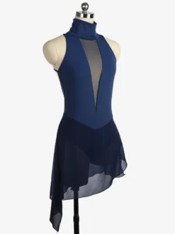 Robe de patinage bordeaux à col montant sans manches dos nu et bretelles croisées