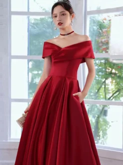Robe de soirée 2026 A-ligne Bateau cou mat Satin étage longueur plissée formelle robes de dîner personnalisation gratuite
