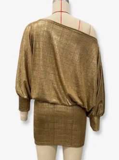 Robe de soirée dorée à encolure crantée manches longues asymétrique et sexy