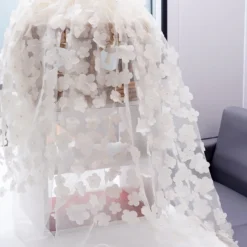 Robe de soirée en organza à col en V et longueur au sol avec appliques