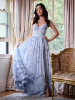 Robe de soirée longue à volants superposés et à bretelles fendues 2026