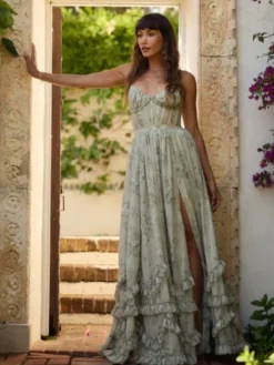 Robe de soirée longue à volants superposés et à bretelles fendues 2026