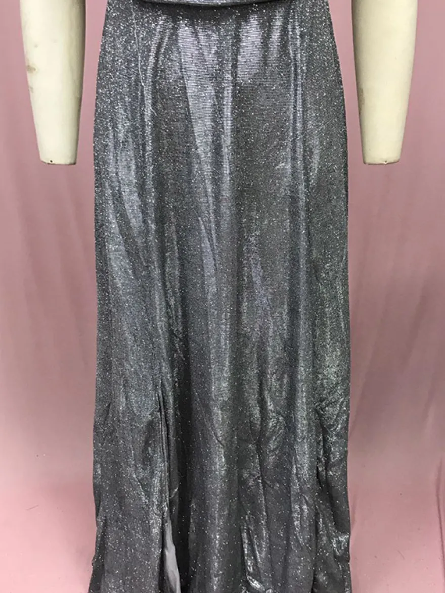 Robe de soirée maxi bleue éblouissante à sequins col en V sans manches épaules dénudées style chic semi-formel