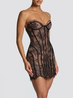 Robe de soirée mini bordeaux sans bretelles à lacets dos nu sexy et semi-formelle