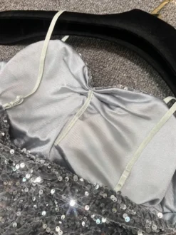 Robe de soirée pour femme noire à bretelles col à sequins sans manches en polyester sexy