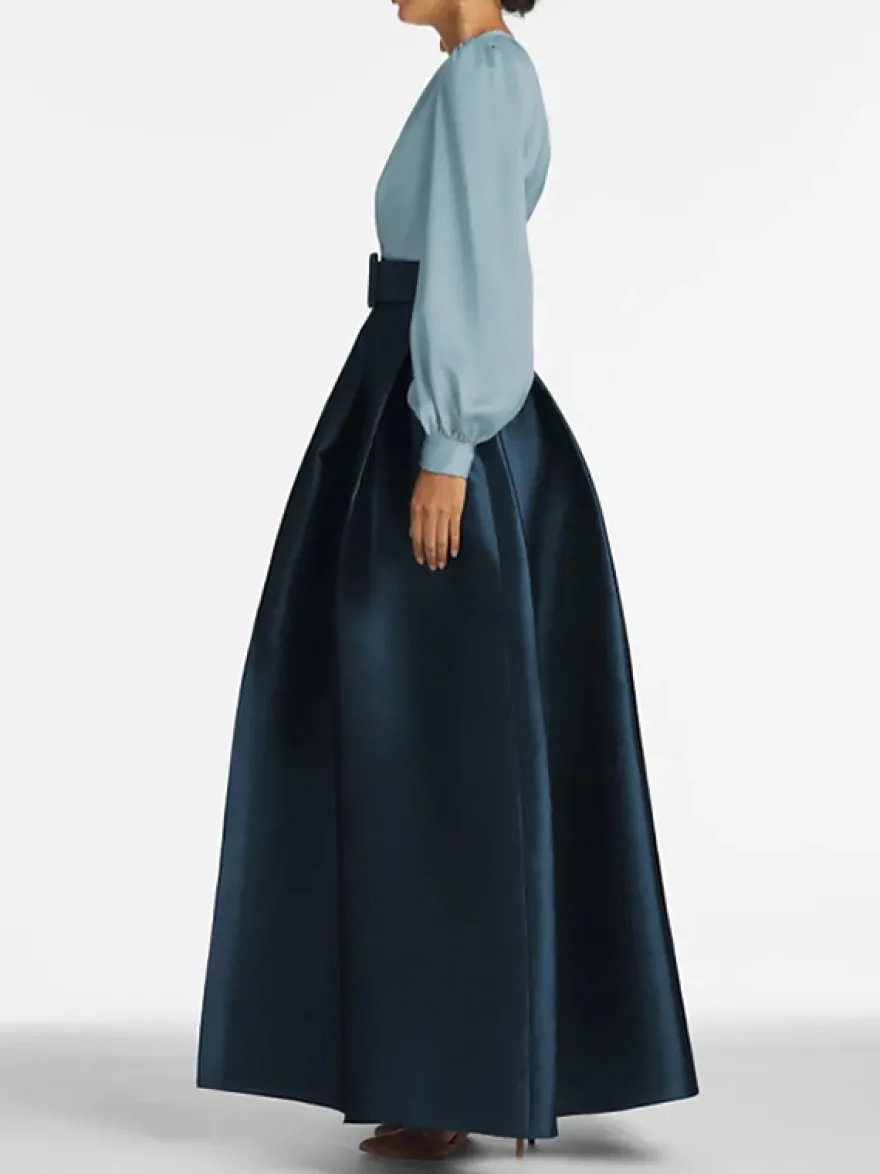 Robe de soirée princesse décolleté en V manches longues fermeture éclair ceinture en satin.