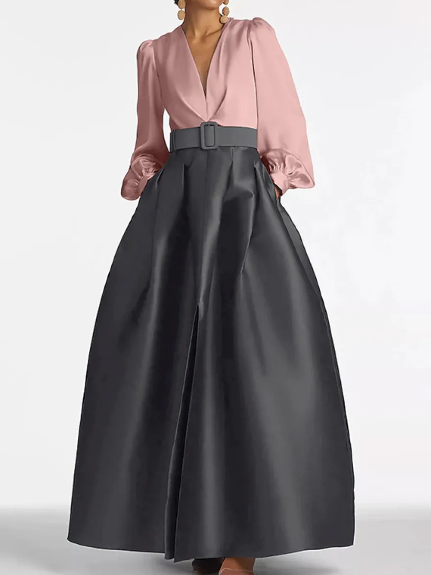 Robe de soirée princesse décolleté en V manches longues fermeture éclair ceinture en satin.