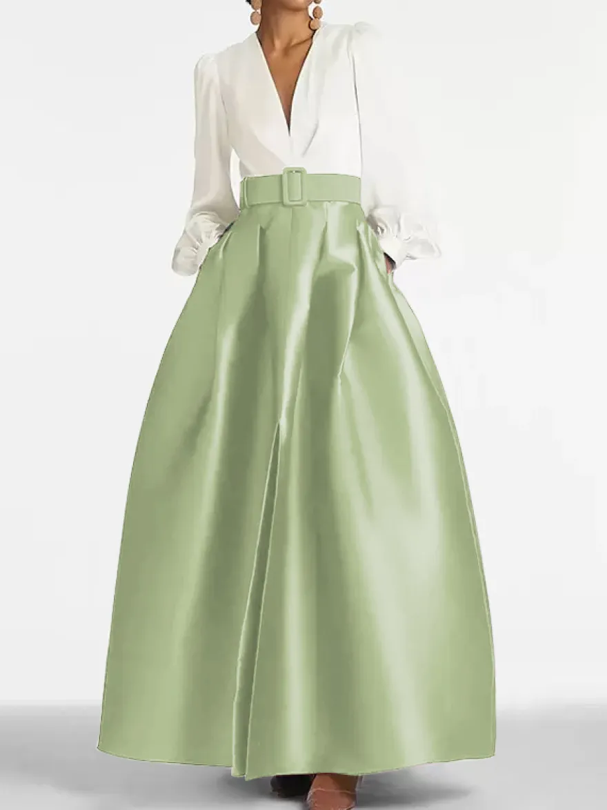 Robe de soirée princesse décolleté en V manches longues fermeture éclair ceinture en satin.