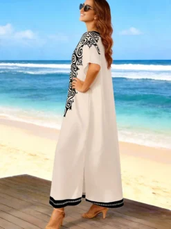 Robe de vacances blanche décontractée à manches courtes et imprimé col en V style oversize