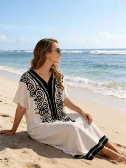 Robe de vacances blanche décontractée à manches courtes et imprimé col en V style oversize