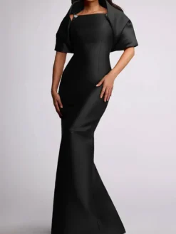 Robe d'invitée de mariage robe de mère de la mariée longue au sol avec perles et cape amovible