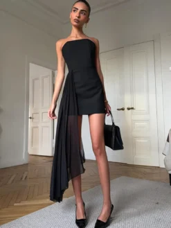 Robe d'été mini sans bretelles avec drapé plissé asymétrique pour femmes 2026