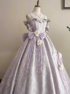Robe Lolita féerique à spaghetti fleurs violet classique volants épaules dénudées
