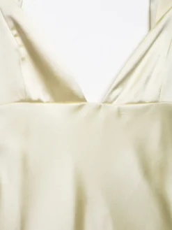Robe longue en satin blanc crème à col halter pour femme style élégant et formel