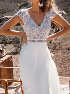 Robe mariée bohème robe de mariée boho col V manche courte botonnée sur dos top en dentelle jupe en tulle