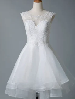 Robe mariée courte col rond en dentelle jupe à plusieurs niveaux au dessus de genou Robe de mariage
