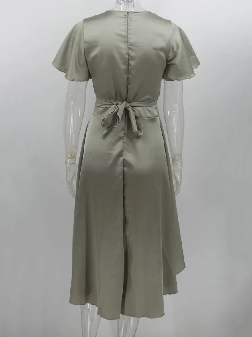 Robe midi à manches courtes col en V coupe asymétrique nouée