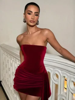 Robe moulante mini en velours froncé pour femme - Rouge sans bretelles ceinture drapée sur le côté - Tenue de cocktail printemps-été 2026