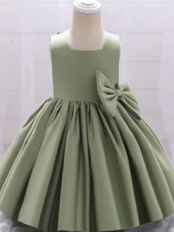 Robes de demoiselle d'honneur blanches robes d'occasion spéciale tissu en satin blanc sans manches col carré robes de demoiselle d'honneur