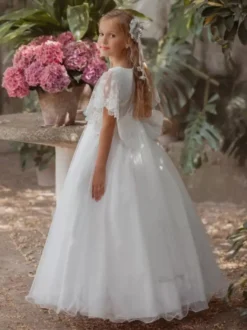 Robes de demoiselle d'honneur blanches en tulle ivoire à manches courtes et col bijou