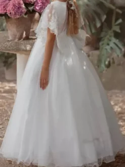 Robes de demoiselle d'honneur blanches en tulle ivoire à manches courtes et col bijou