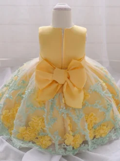 Robes de demoiselle d'honneur blanches robes d'occasion spéciale dentelle jaune sans manches col bijou robes de demoiselle d'honneur