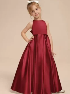 Robes de demoiselle d'honneur blanches en tissu satiné ivoire sans manches à col en V
