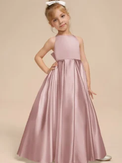 Robes de demoiselle d'honneur blanches en tissu satiné ivoire sans manches à col en V