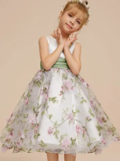 Robes de demoiselle d'honneur blanches en tissu satiné blanc sans manches à col bijou