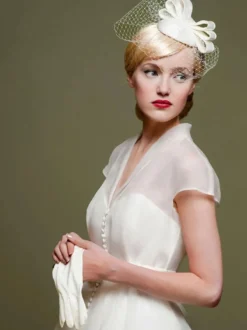 Robes de mariée courtes 2026 col en V manches courtes A-ligne cheville longueur robes de mariée personnalisation gratuite