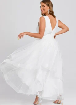 Robes de mariée courtes longueur cheville col en V sans manches coupe trapèze en tulle