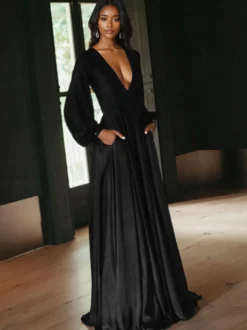 Robes de mariée noires Robe de soirée manche longue dos nu à traîne