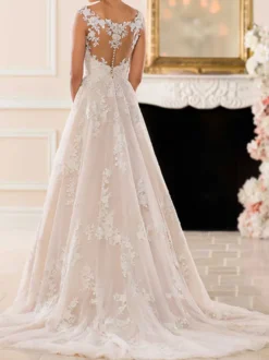 Robes de mariée trapèze col V dos transparent en dentelle à traîne Robe de mariée