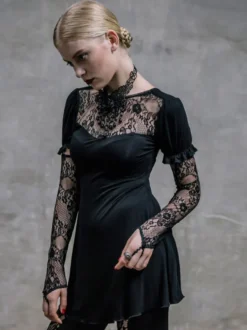 Robes gothiques Lolita Punk à lacets en dentelle manches courtes robes noires