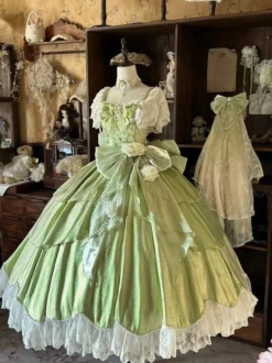 Robes Lolita féeriques bleues à nœuds fleurs et volants longues robes Lolita en dentelle