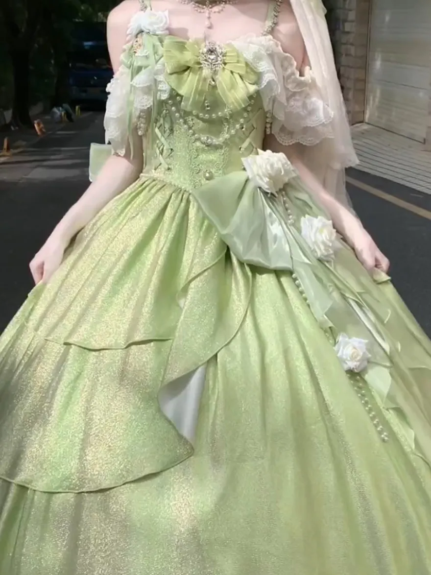 Robes Lolita féeriques bleues à nœuds fleurs et volants longues robes Lolita en dentelle