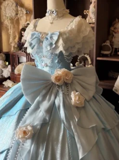 Robes Lolita féeriques bleues à nœuds fleurs et volants longues robes Lolita en dentelle