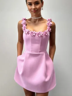 Robe trapèze avec ornements floraux sans manches dos nu robe mini-bourgeon pour fête d'anniversaire pour femmes 2026